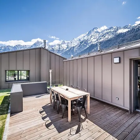 Cerna - By Emerald Les Houches
